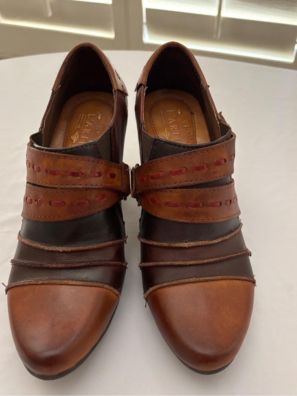 L'Artiste Two-Tone Brown Leather Heeled Boots Women’s Size 37 US 6.5/7